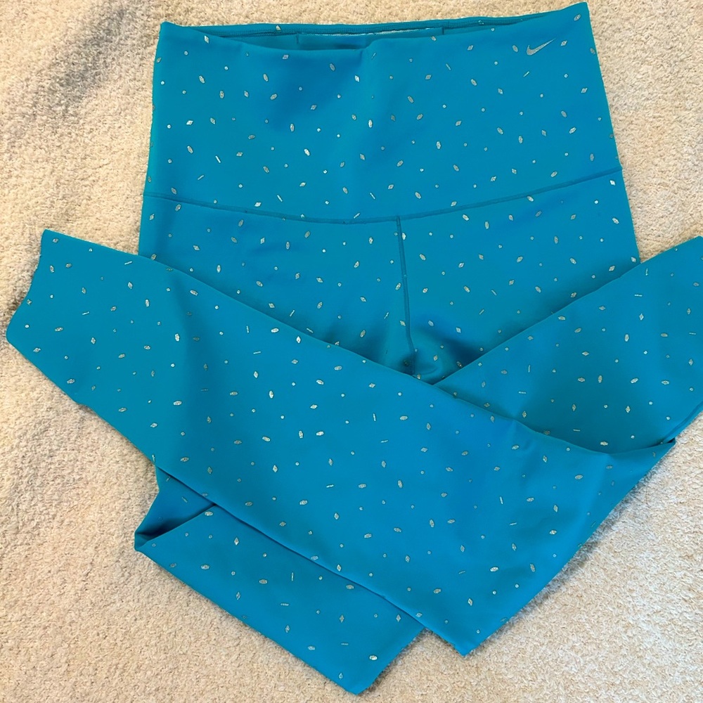 Rare Nike Leggings! Medium